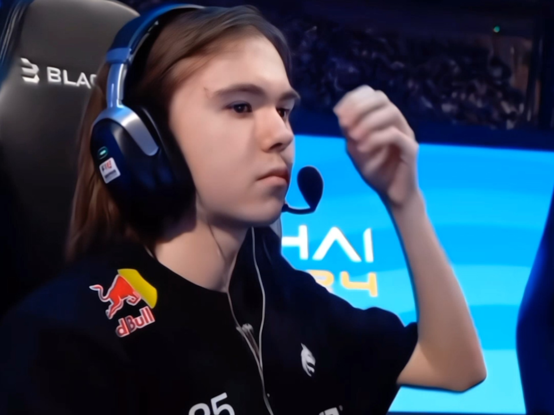 握了篮板和 握了篮板和